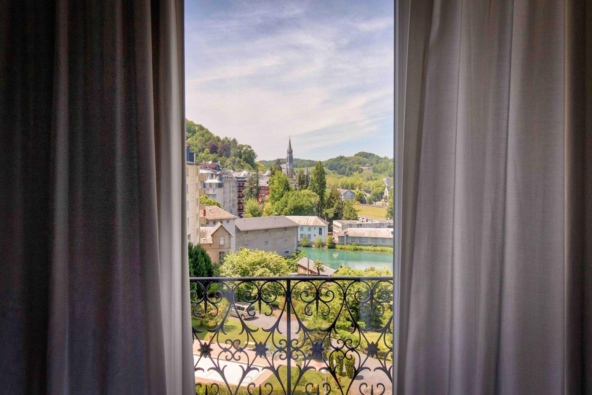 King Room with Balcony, Sanctuary View and Free Spa access